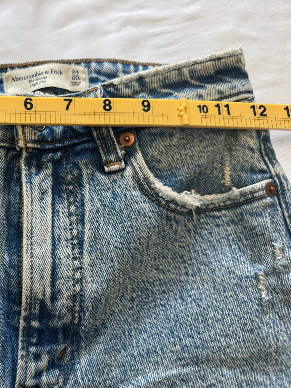 Abercrombie & Fitch Vintage Light Wash Straight Leg Jeans - Picture 6 of 9